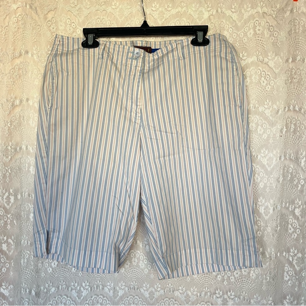 Tommy Bahama 18 Golf Women's Size 14 Striped White Blue Summer Bermuda Shorts